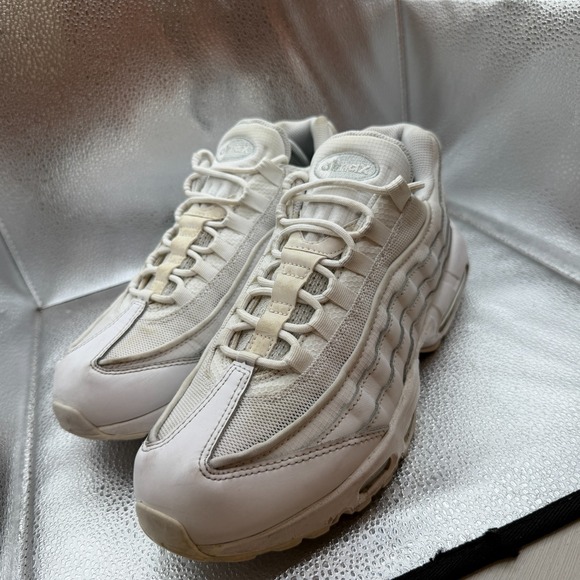 Size 10.5 Nike Air Max 95 Triple White Whiteout Mens Athletic Shoes CT1268-100 main image 6